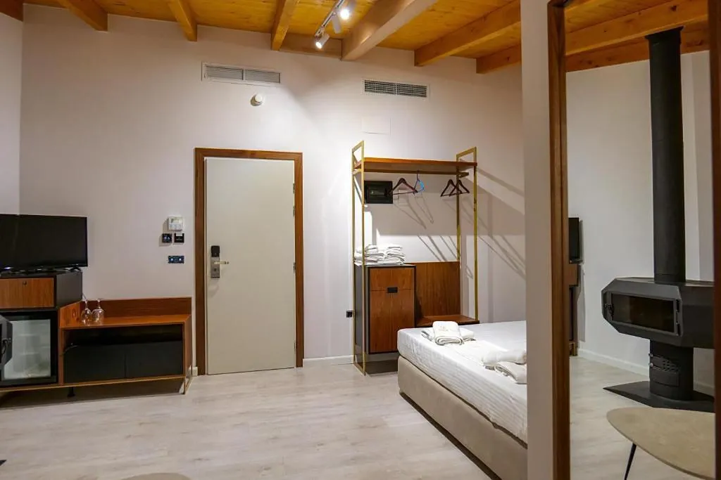 Room, Hotel Semajo, Kavaje