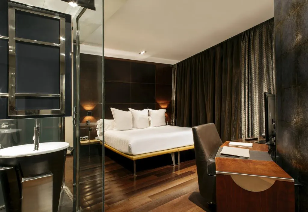SUITE CAPACITY 1 Room, Urban, Madrid