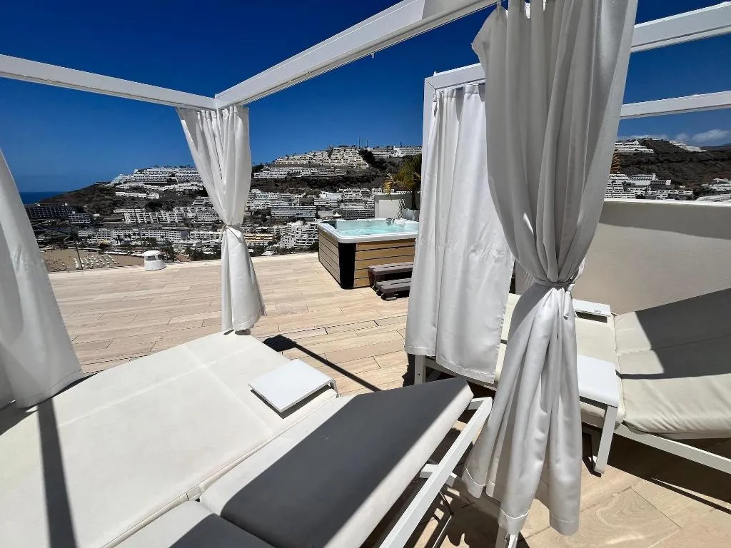 Terrace, Grand Horizon Resort Boutique, Gran Canaria