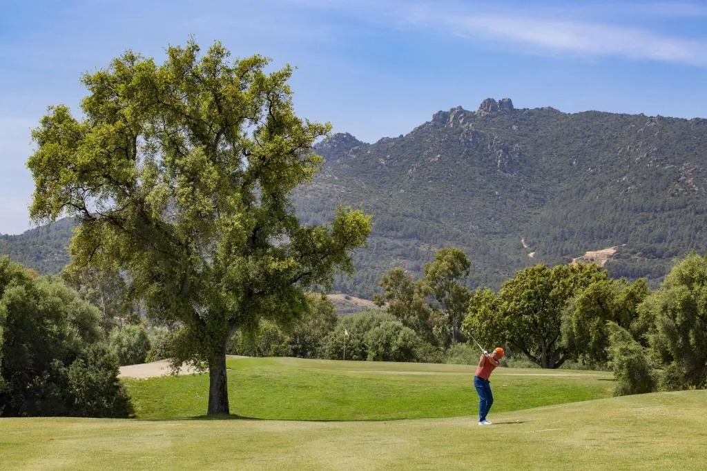 Sports and Entertainment, Is Molas Resort, Cagliari