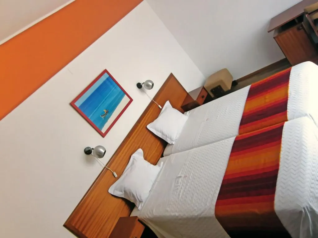 APARTMENT CAPACITY 5 TWO BEDROOMS Room, Hotel Apartamento Rosamar I, Algarve