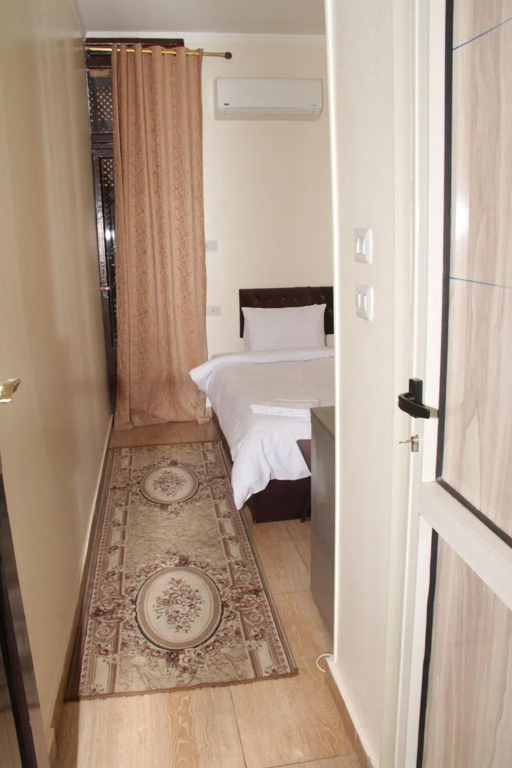Room, New Panorama Hotel, Cairo