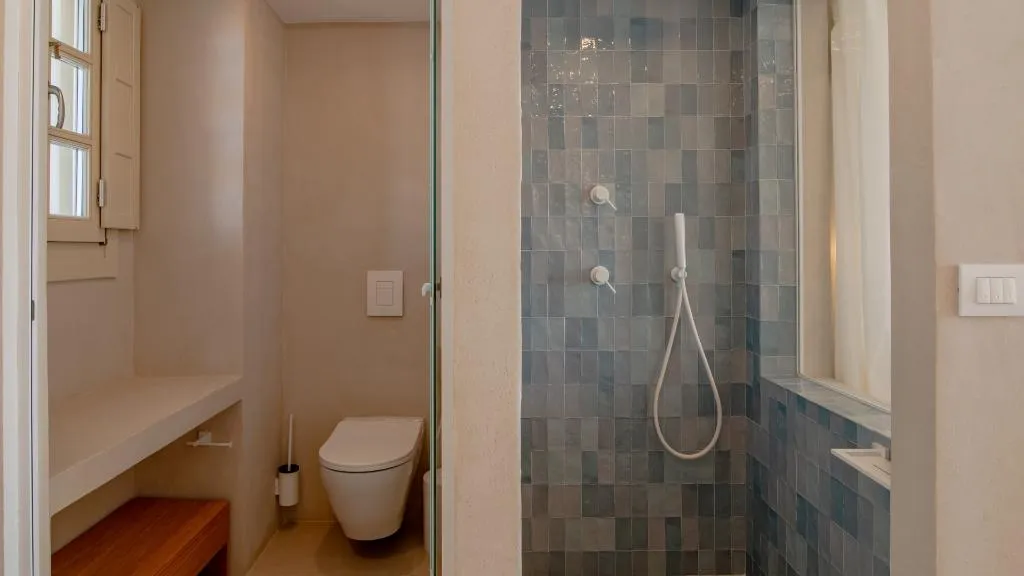 TRIPLE DELUXE SEA VIEW WITH BALCONY Room, Apeiron Blue Santorini - Apeiron Hotels, Santorini