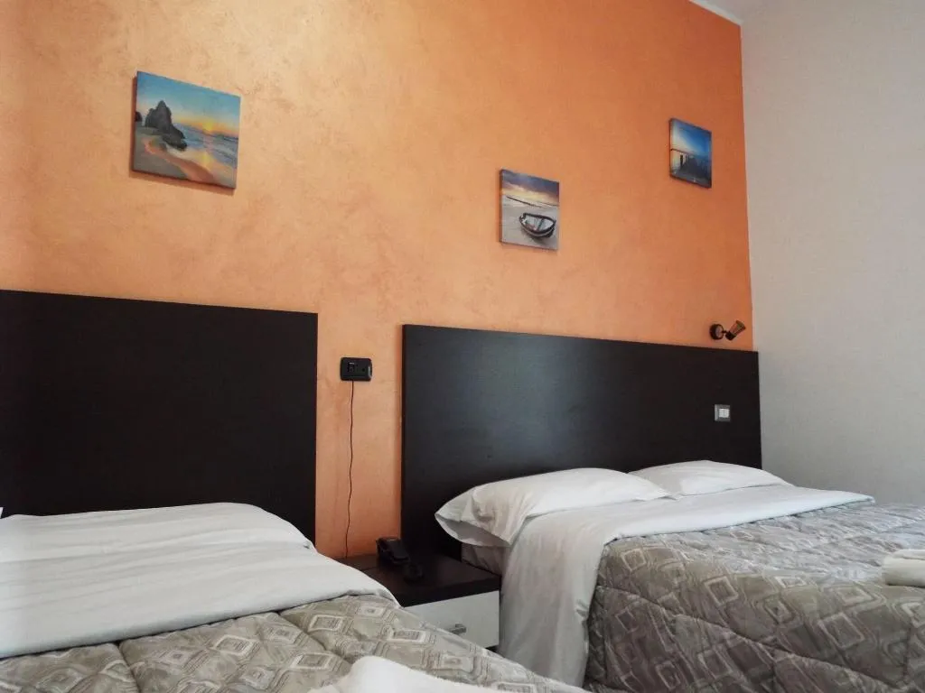 Room, Milano Hostel, Milan
