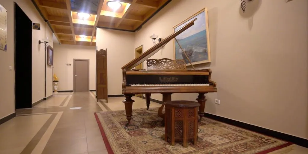 Room, Hotel Majestic, Durres