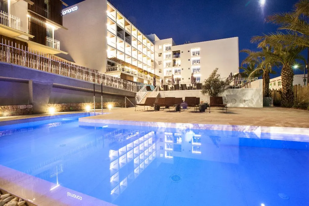 Pool, Ocean Drive Talamanca, Ibiza