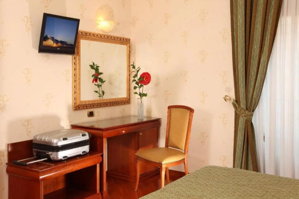 SINGLE STANDARD Room, Serena, Rome