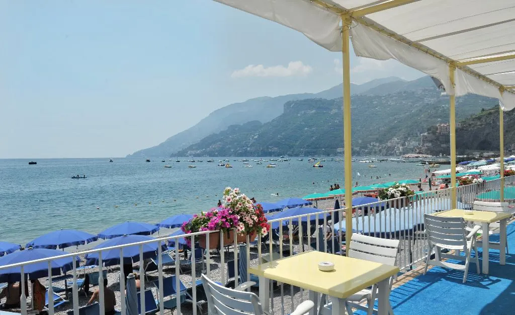 Beach, Pietra Di Luna, Naples