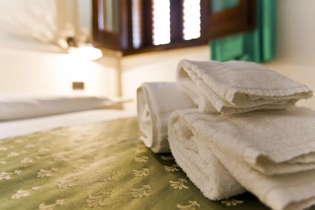 Room, Hotel History, Palermo