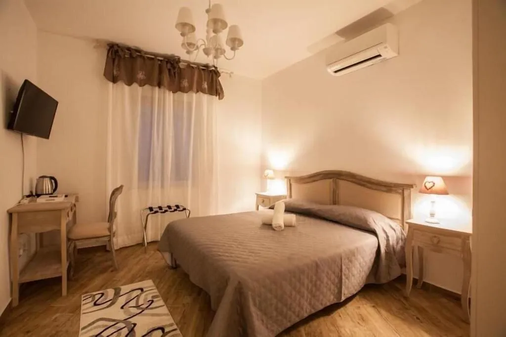 Room, City Garden Guest House, Olbia