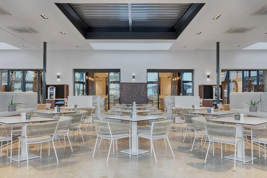 Restaurant, Westin Dragonara Resort, Malta