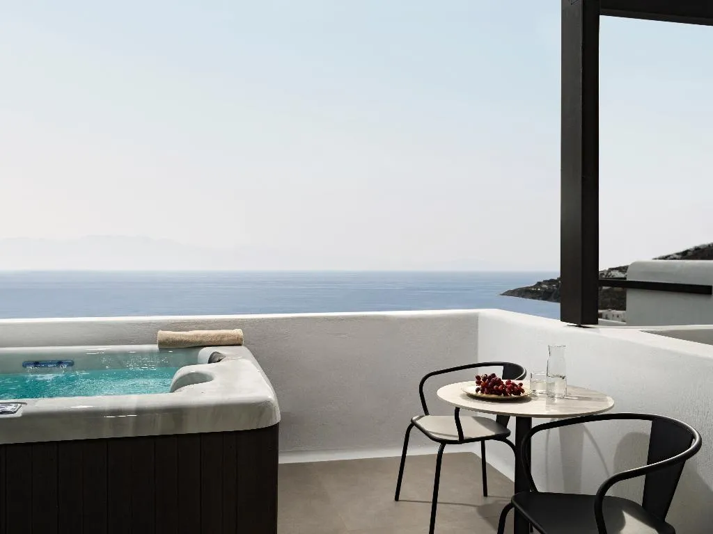 JUNIOR SUITE WITH JACUZZI Room, Ezio Bo Luxury Living, Mykonos