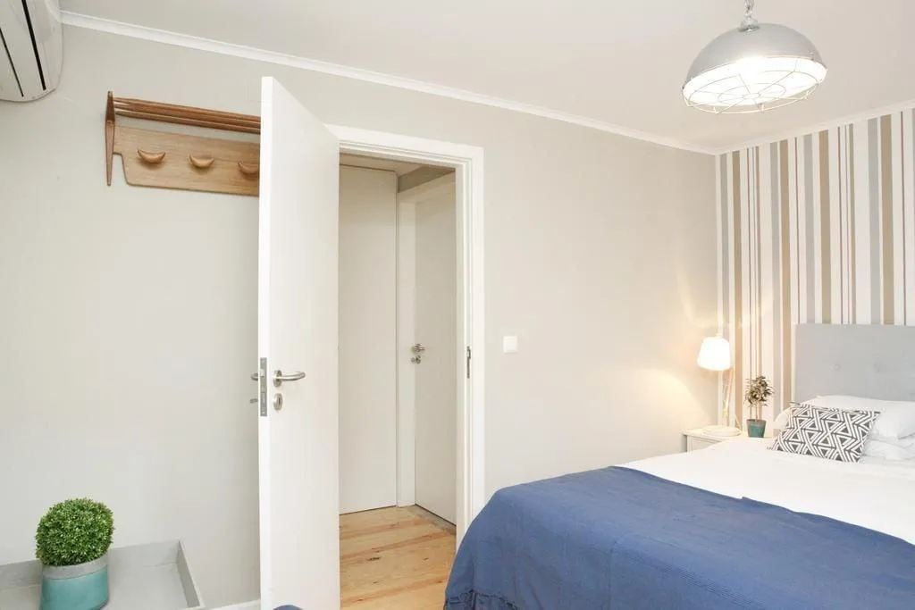 Room, Flores Guest House, Lisbon