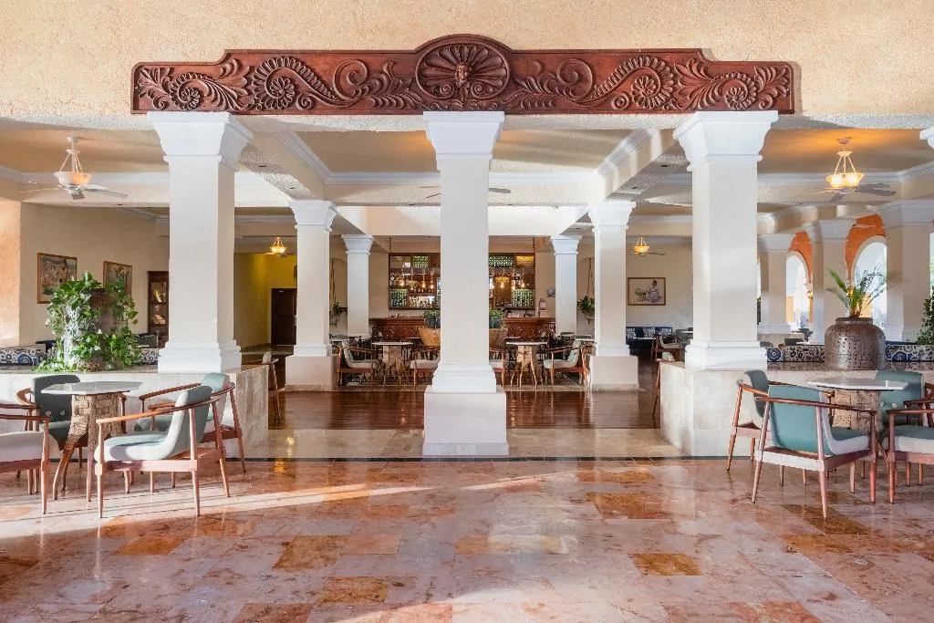 Bar, Iberostar Waves Paraiso Beach All Inclusive, Cancun Area