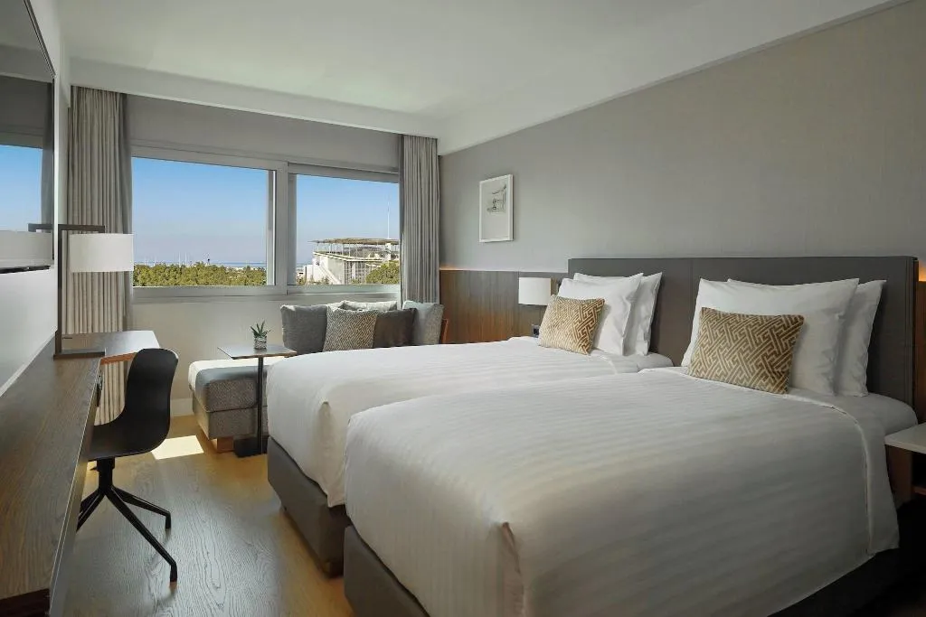 DOUBLE EXECUTIVE KING BED Room, Athens Marriott Hotel, Athens