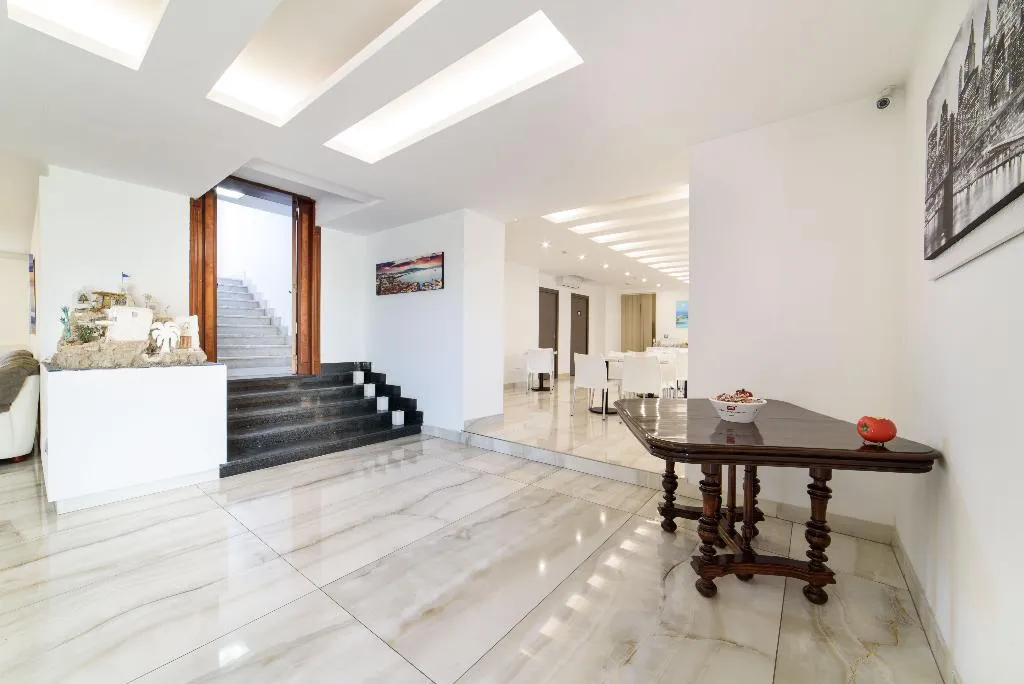 Lobby, Hotel La Mela, Naples