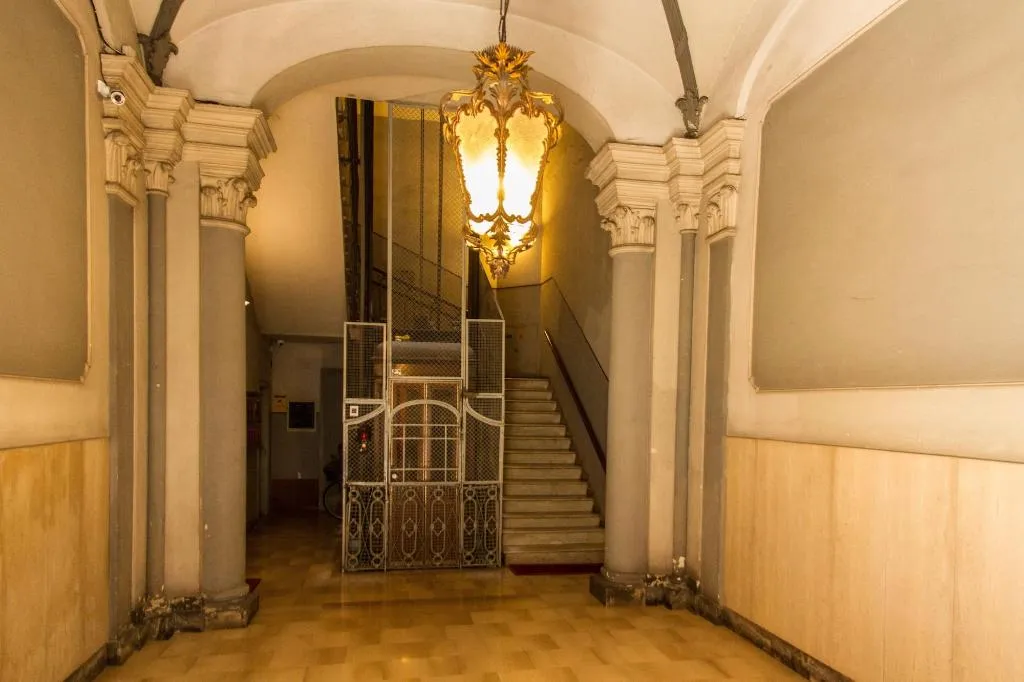 Lobby, Magister, Rome