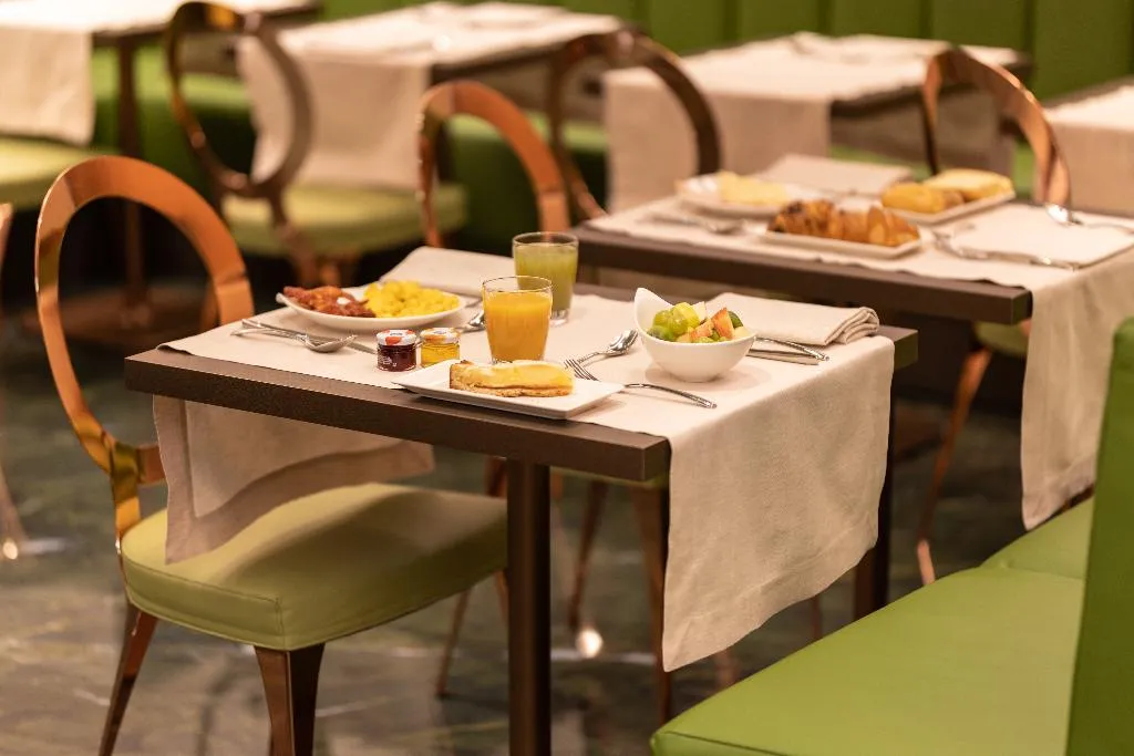 Restaurant, Ariston Hotel, Milan