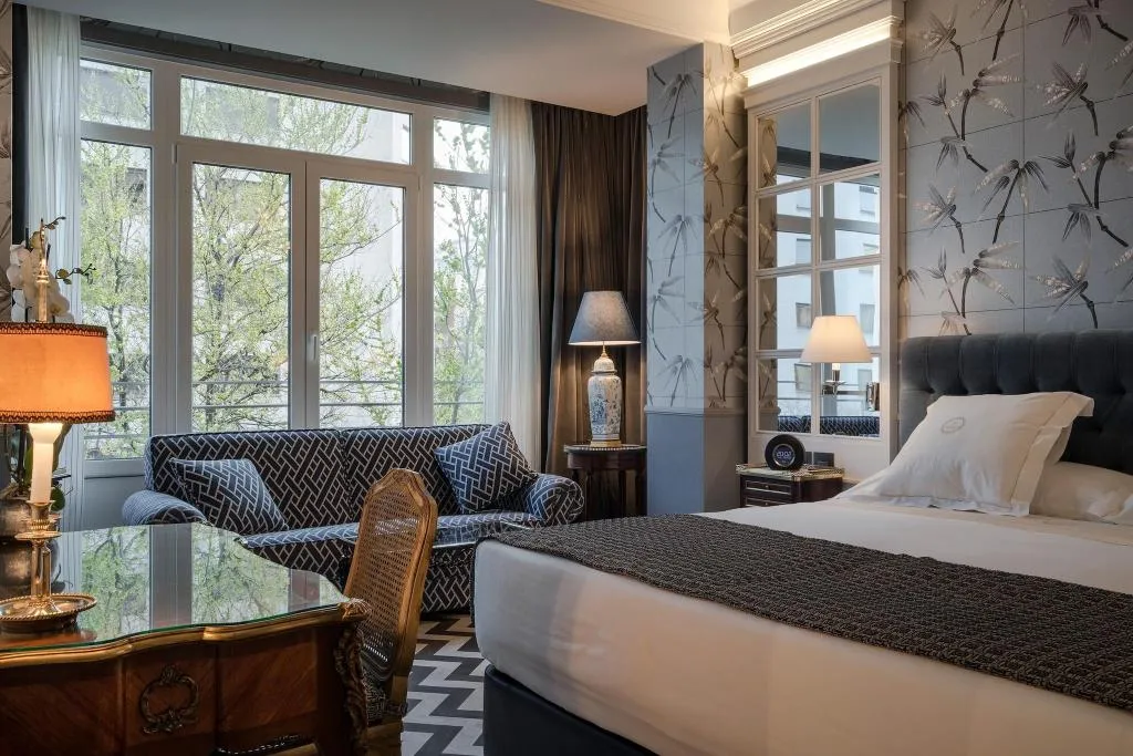 DOUBLE DELUXE QUEEN BED Room, Relais & Châteaux Heritage Madrid, Salamanca