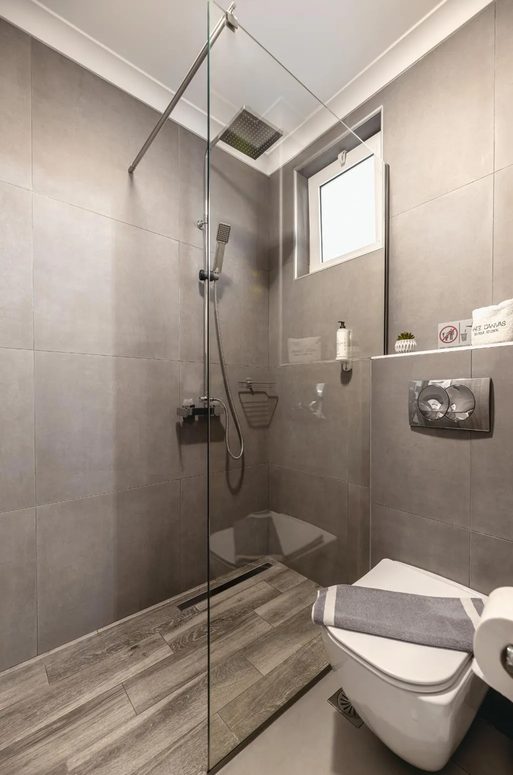 TRIPLE DELUXE WITH TERRACE Room, White Canvas Boutique Studios, Zante