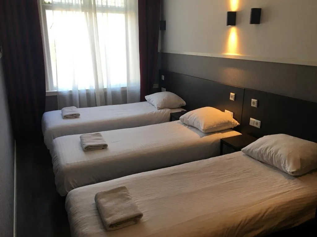 Room, Manofa, Amsterdam
