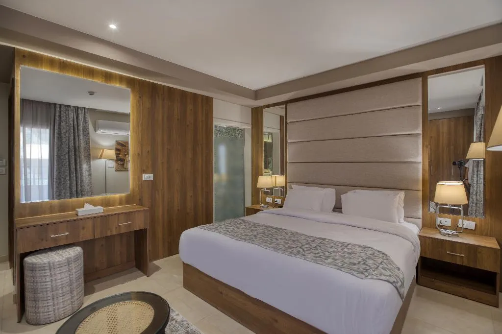 DOUBLE KING SIZE BED Room, Nozol Pyramids Hotel & SPA, Cairo