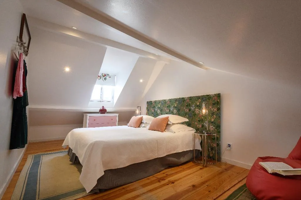 APARTMENT DUPLEX Room, Alfama Yellow House, Lisbon