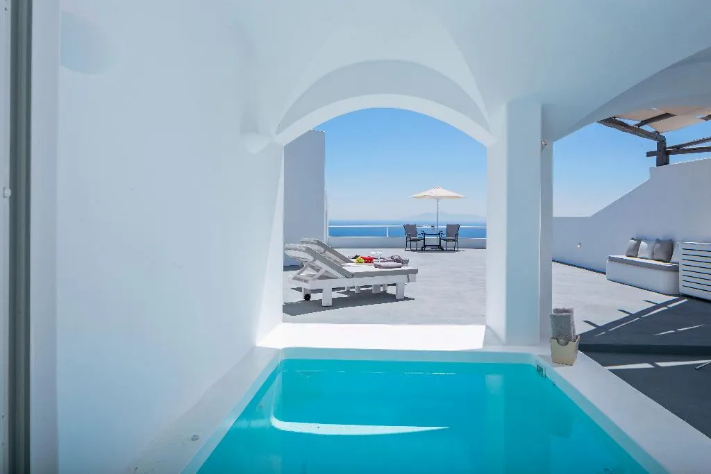SUITE WITH JACUZZI Room, Amber Light Villas, Santorini