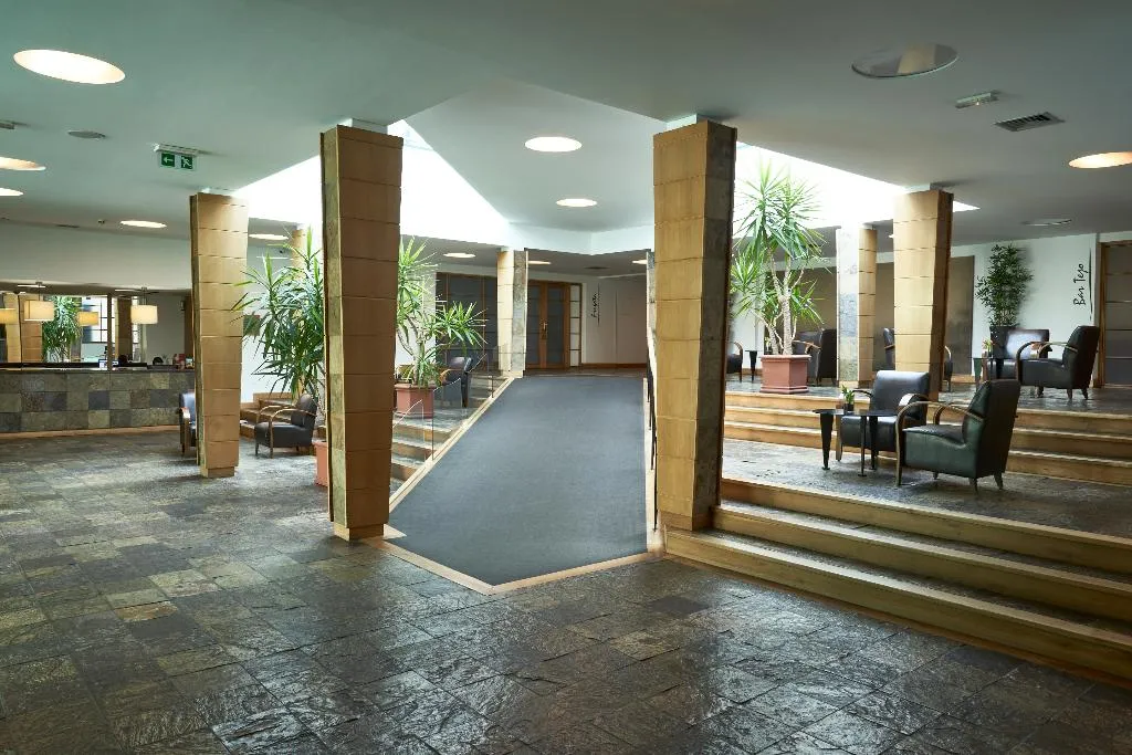 Lobby, Leziria Parque Hotel, Lisbon