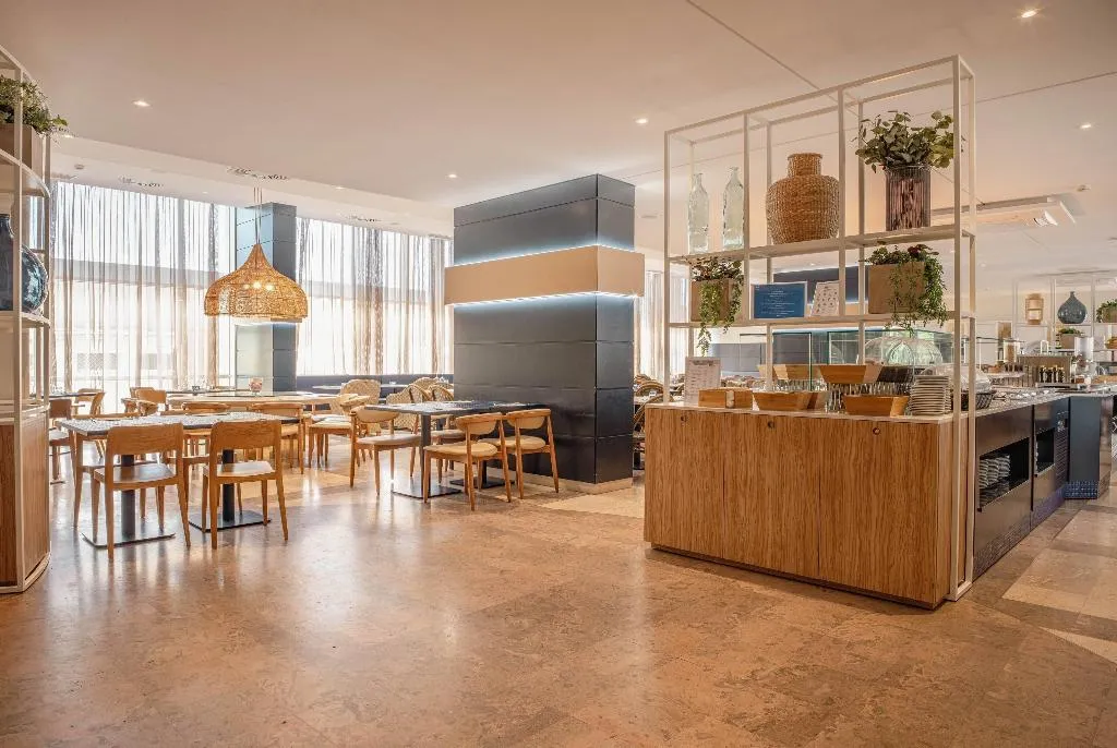 Restaurant, Tryp Lisboa Caparica Mar Hotel, Lisbon