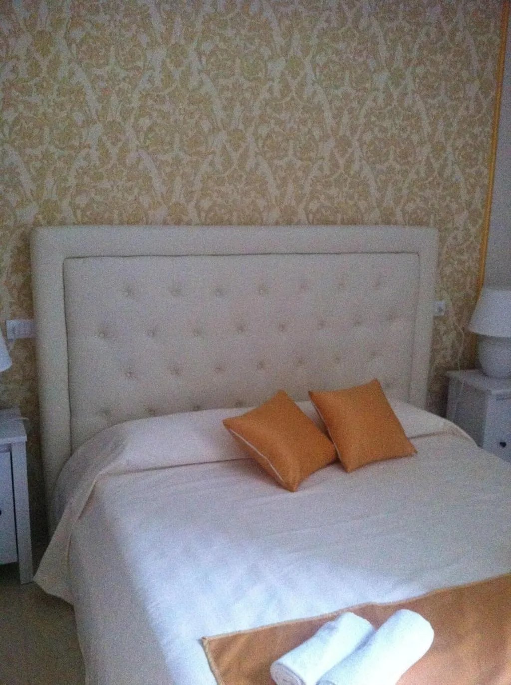 Room, Magister, Rome