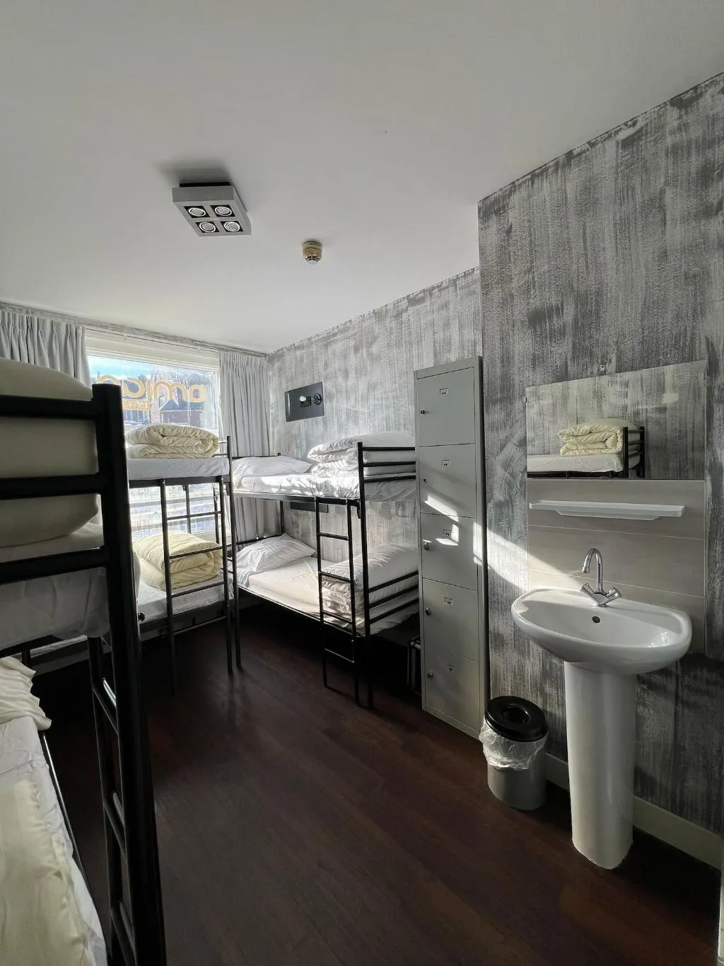 Room, Amigo Budget Hostel, Amsterdam