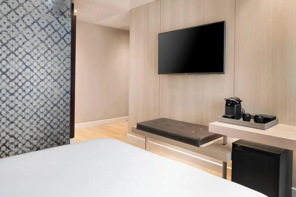 Room, AC Barcelona Irla, Barcelona