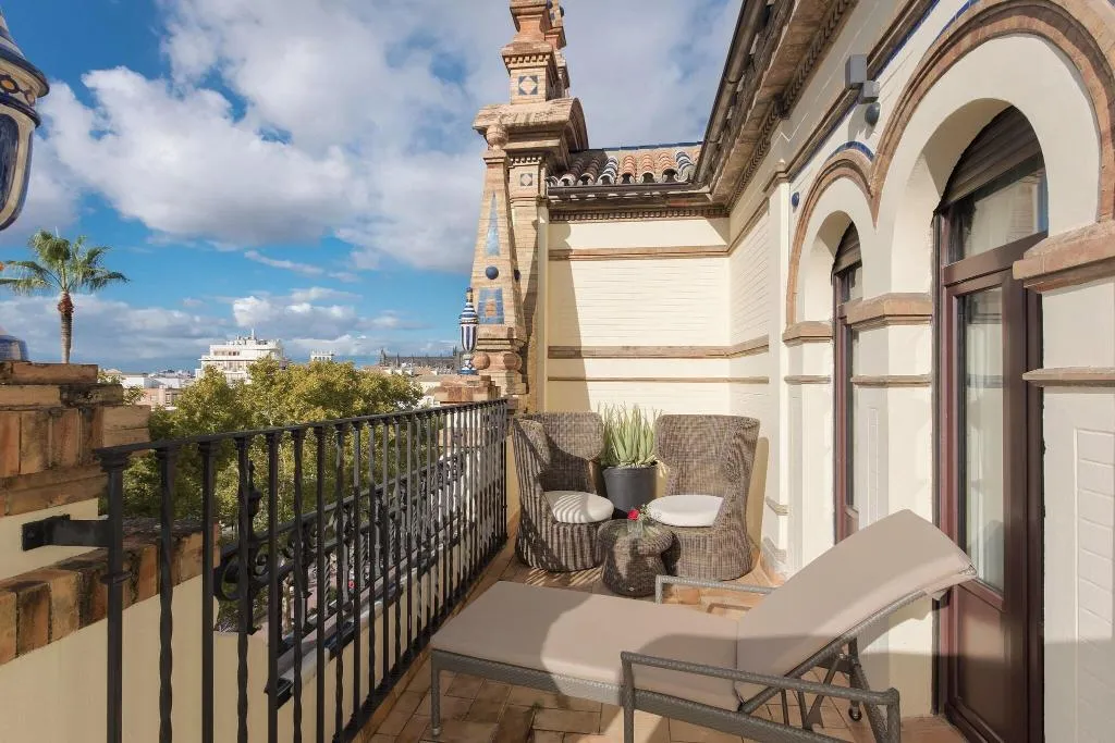 DOUBLE GRAND Room, Alfonso XIII, Seville
