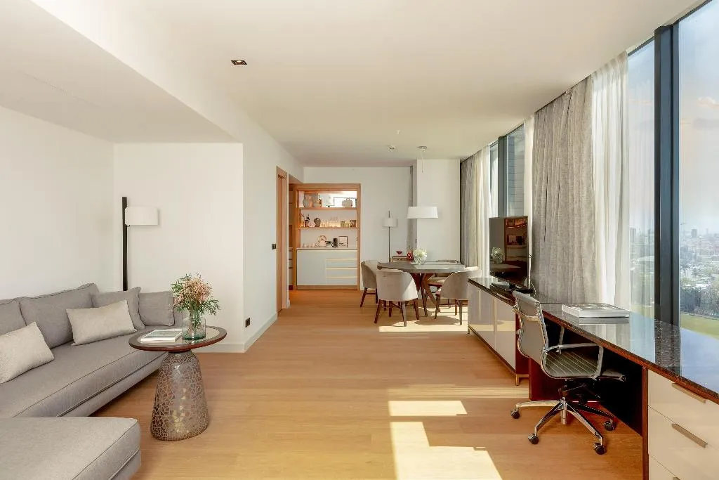 SUITE ONE BEDROOM Room, Torre Melina Gran Melia, Barcelona