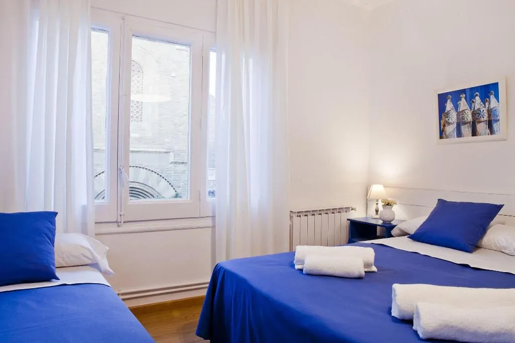 Room, Blue Barcelona, Barcelona