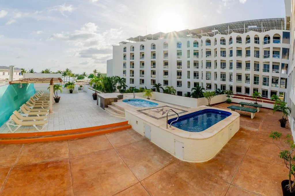 Sports and Entertainment, Aquamarina Beach, Cancun Area