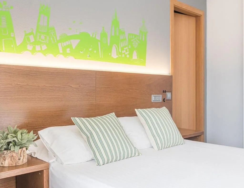 Room, Erba By Pillow, Costa Brava