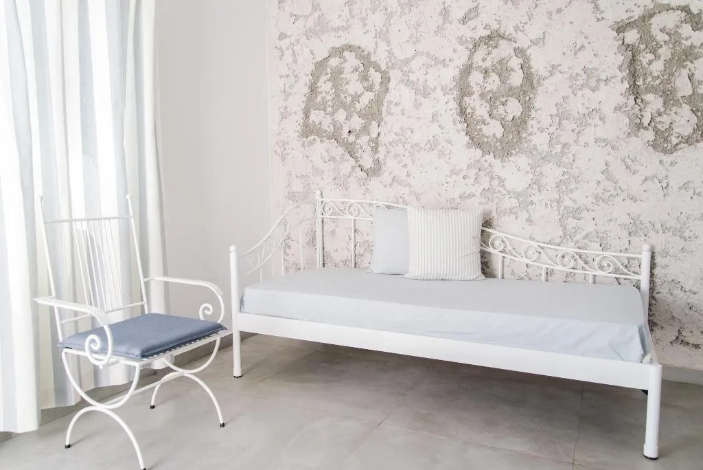 Room, Makris Beach Hotel, Santorini
