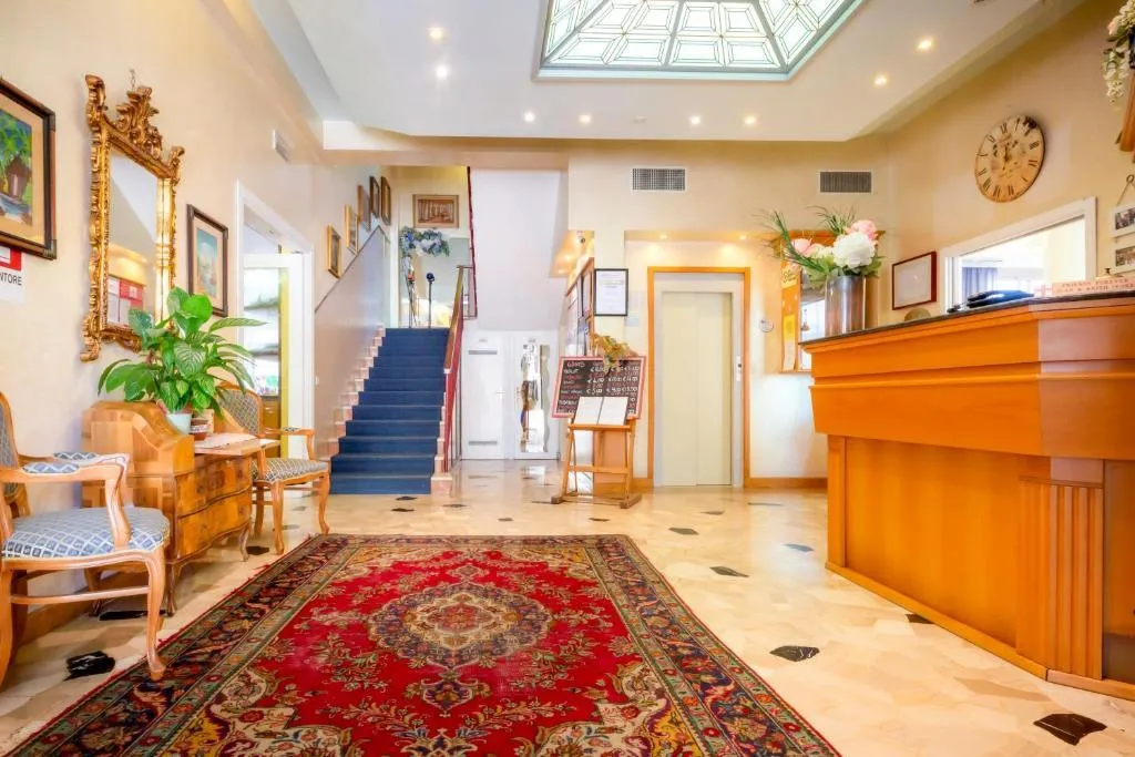 Lobby, Harrys, Venice