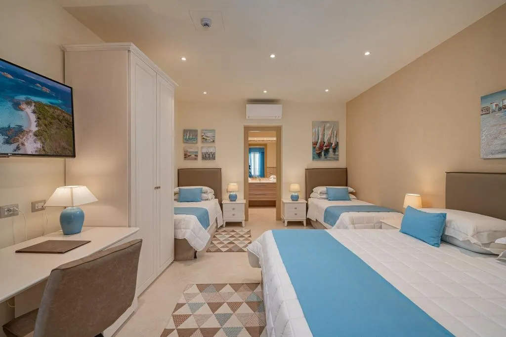 FAMILY ROOM THREE BEDS Room, Panorama, Olbia