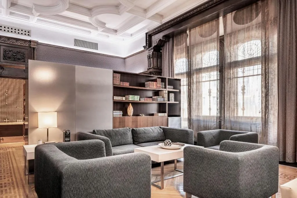 Room, AC Hotel Palacio del Retiro Autograph Collection, Madrid