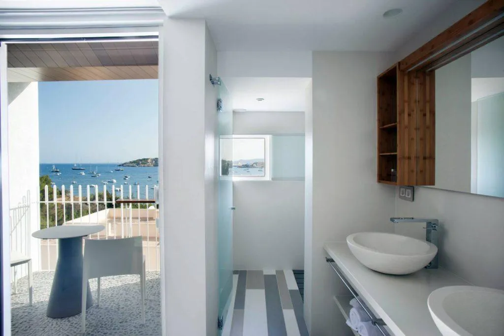 DOUBLE SINGLE USE DELUXE SEA VIEW Room, Ocean Drive Talamanca, Ibiza