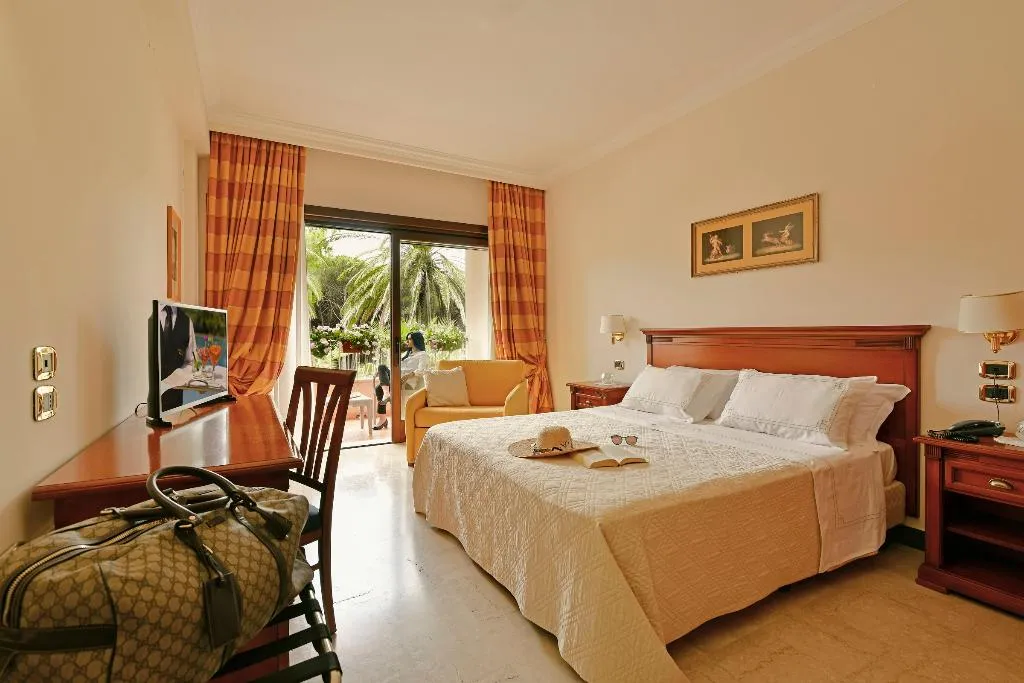 Double or Twin DELUXE Room, Minerva Resort Hotel, Naples