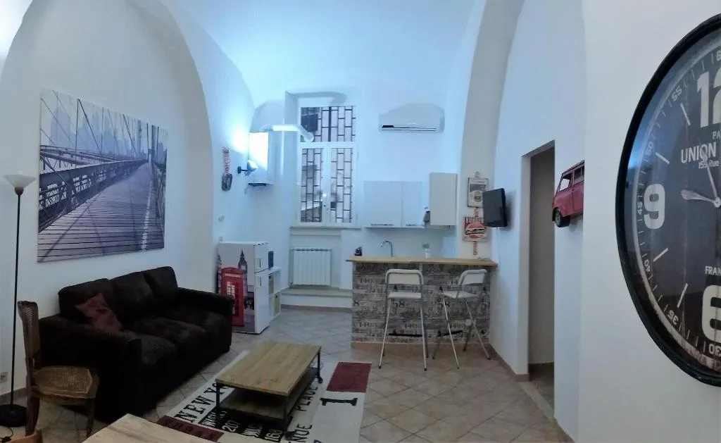 Room, Trinity Luxury Rooms, Rome