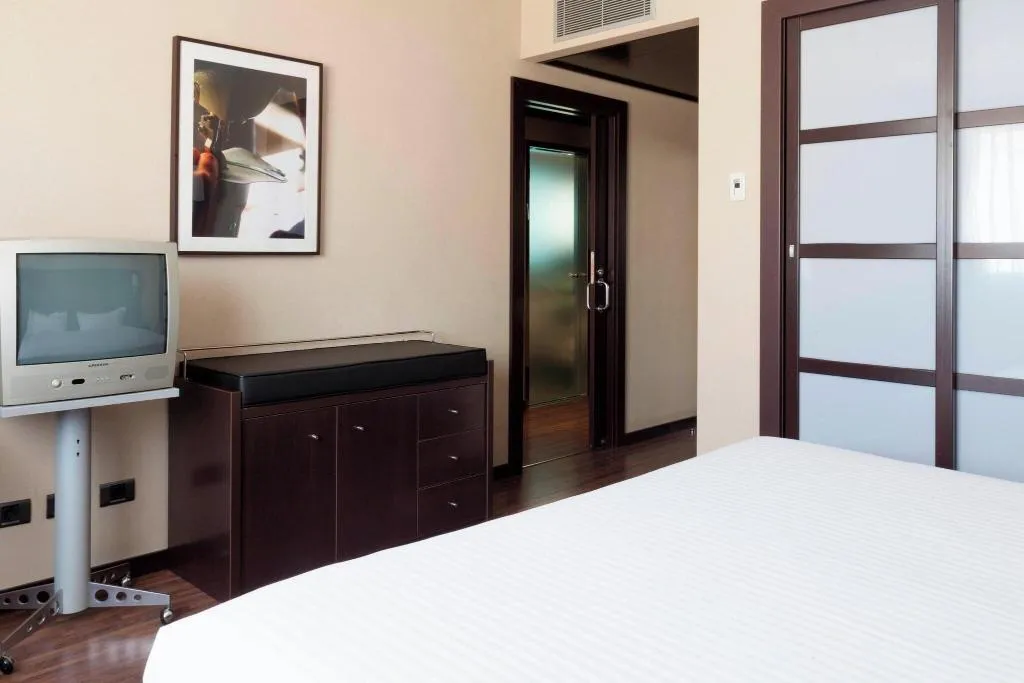 Room, AC Elda, Costa Blanca