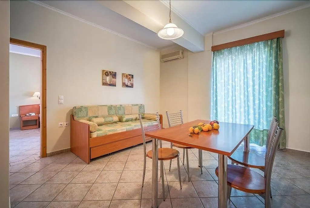 Room, Spira Studios, Zante