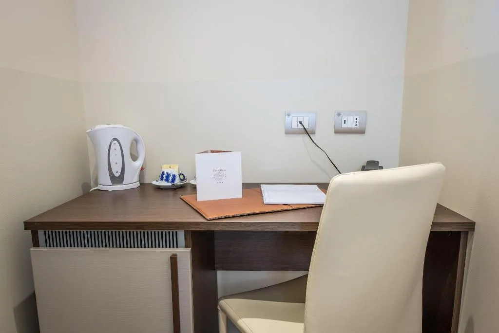 Room, Hotel Rosa, Milan