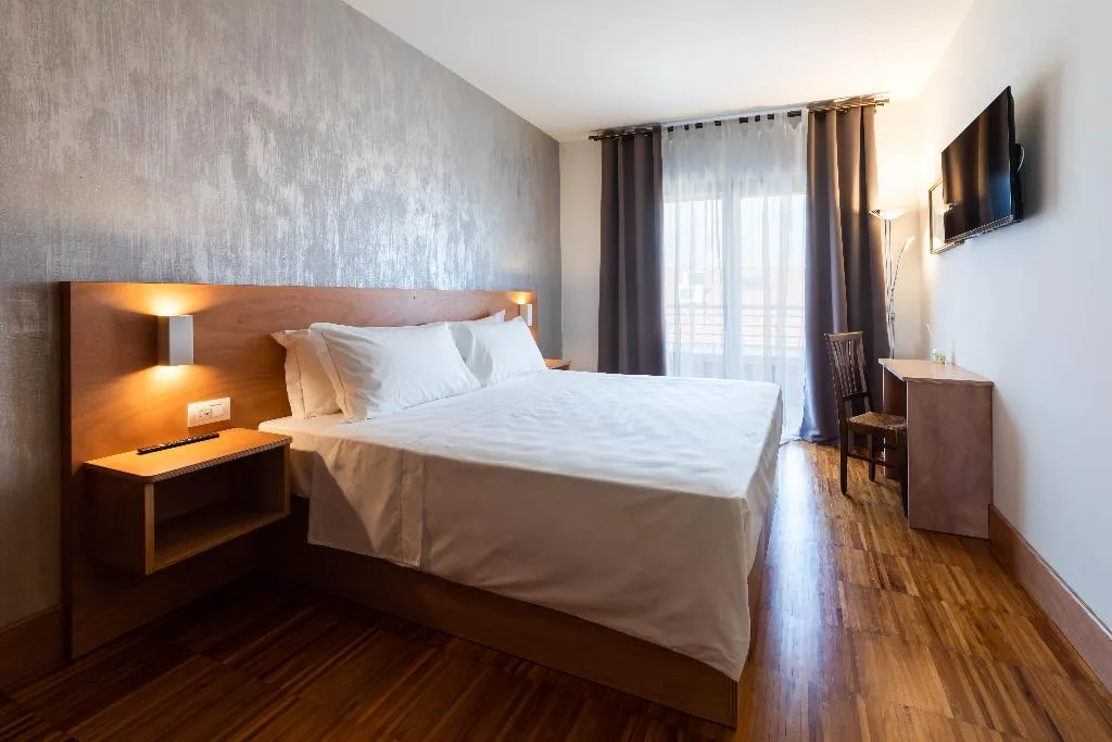 DOUBLE KING BED ONE BEDROOM  Room, Torre Antica Hotel Venice Airport, Venice