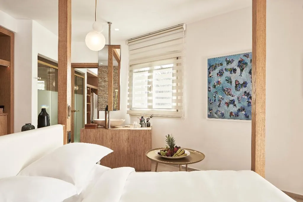SUITE SEA VIEW WITH PRIVATE POOL Room, Myconian Naia - Preferred Hotels & Resorts, Mykonos